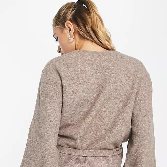 & other stories cardigan tie front - Picture 2 of 7